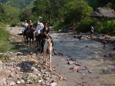 rancho el charro horseback riding dream body clinic 3